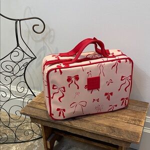 🆕 Tender Love + Carry Cosmetic Bag